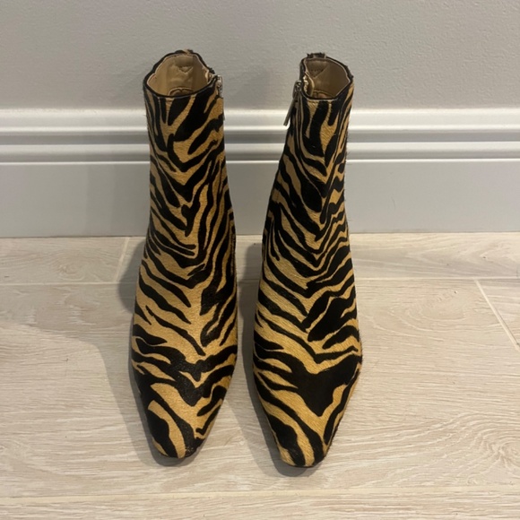Like New Sam Edelman Pony Hair Animal Print Ankle Booties - Picture 2 of 4